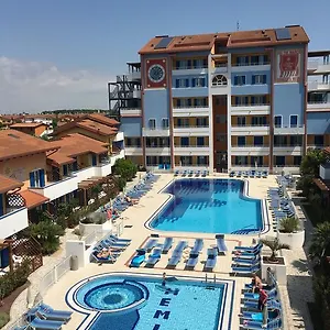 villaggio-hemingway-aparthotel.hotelinveneto.com/